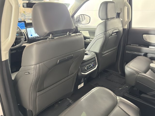 Certified 2025 Ford Expedition Active RWD image 18