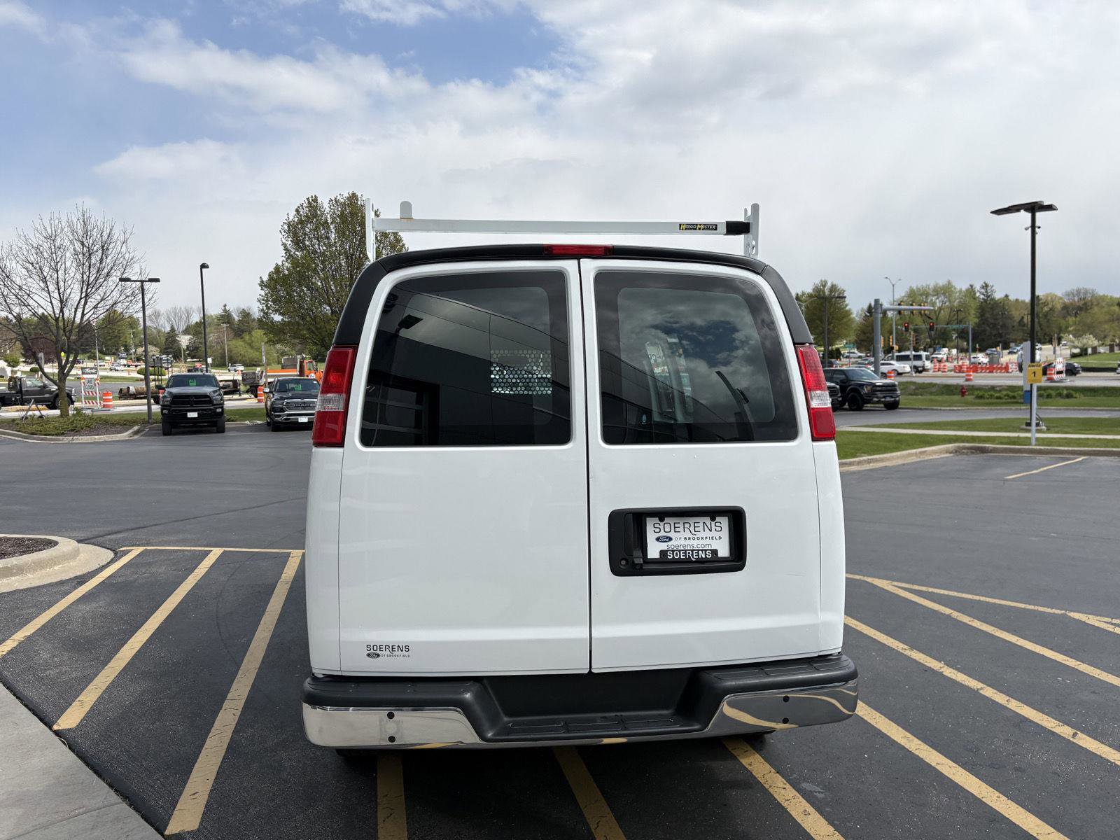 Used 2021 GMC Savana 2500 w/ Driver Convenience Package RWD image 5