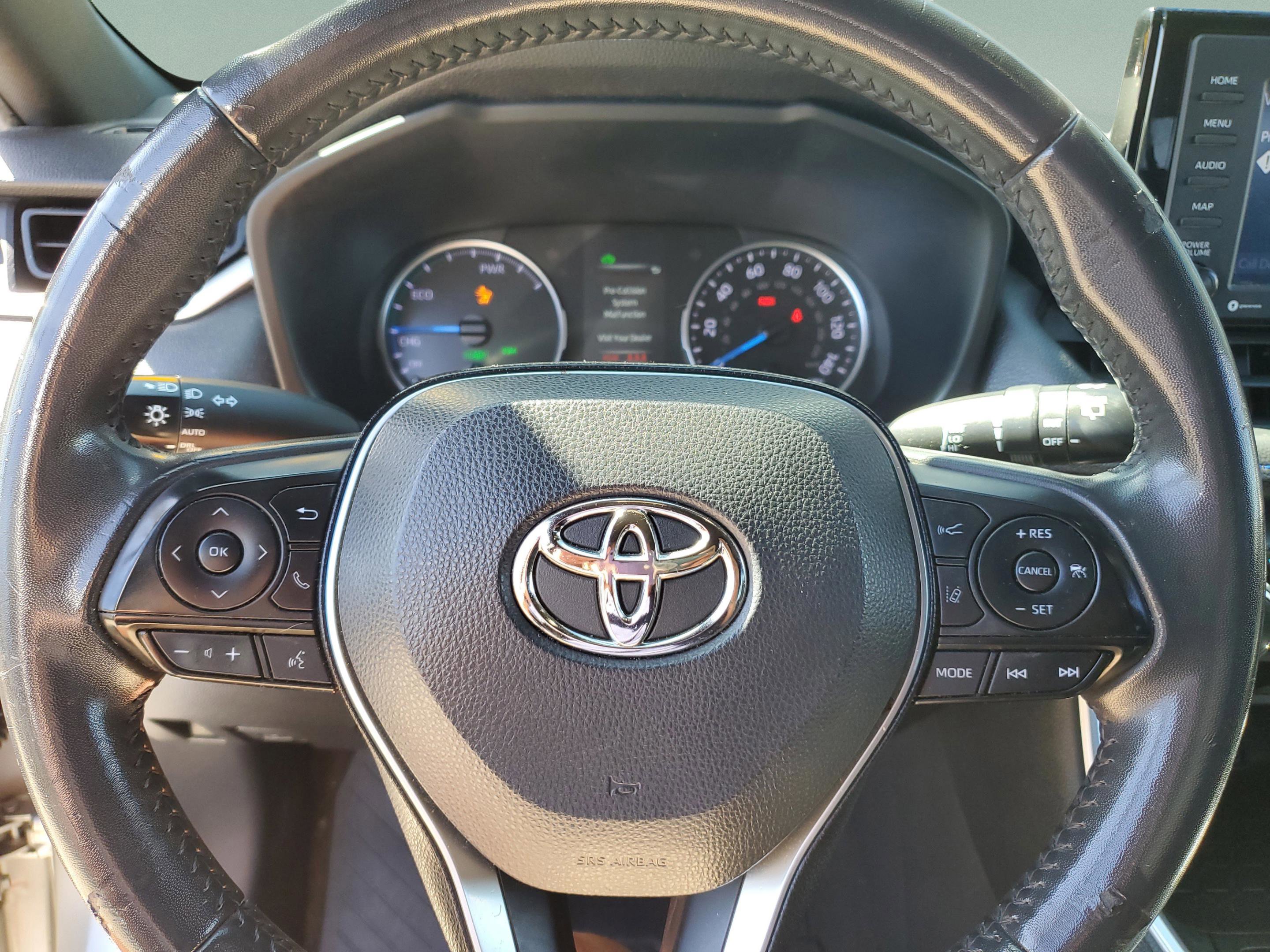 Used 2022 Toyota RAV4 SE image 14