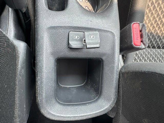 Used 2020 Nissan Versa S FWD image 26