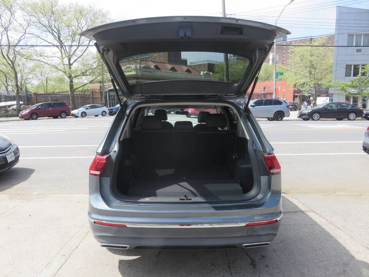 Used 2020 Volkswagen Tiguan S FWD image 24