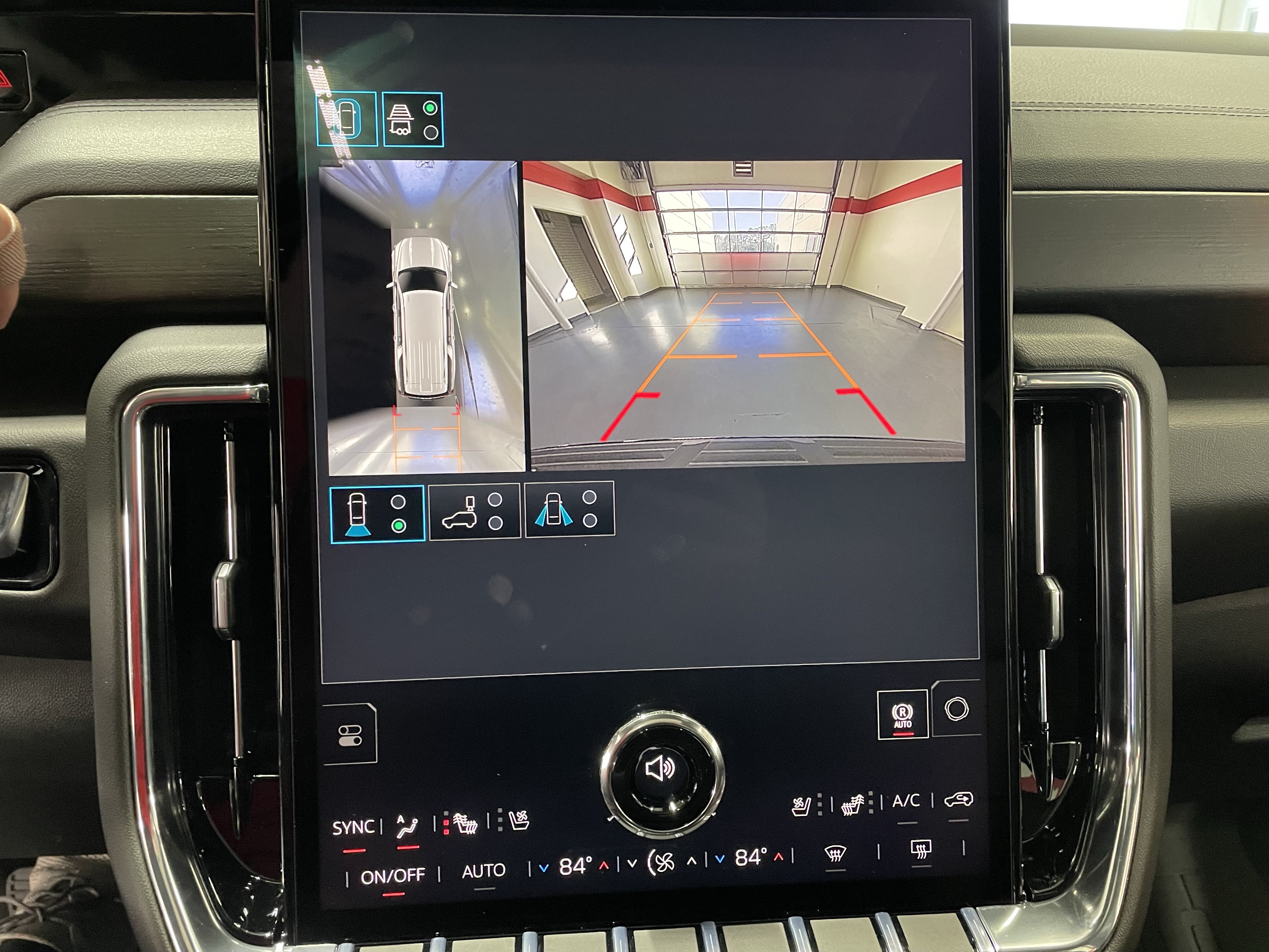 New 2026 GMC Yukon XL Denali w/ Sun & Power Step Package RWD image 22