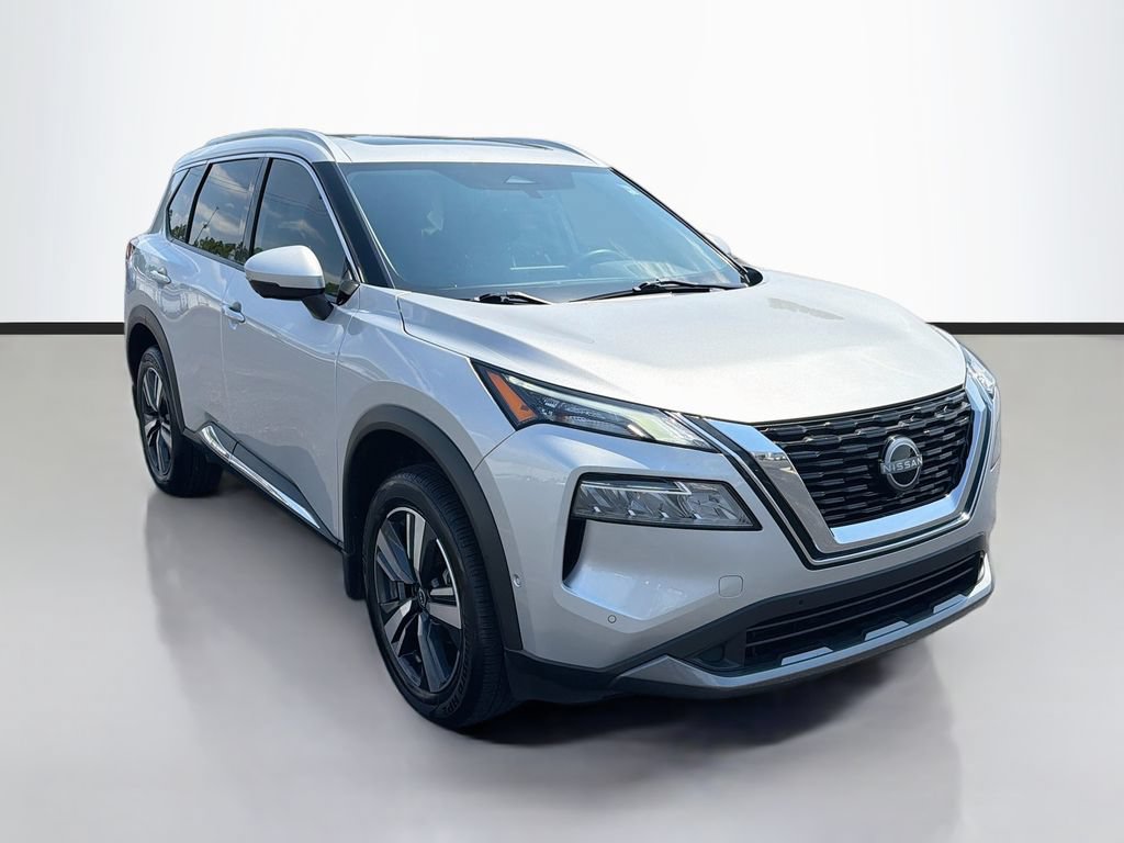 Used 2023 Nissan Rogue SL w/ SL Premium Package FWD image 3
