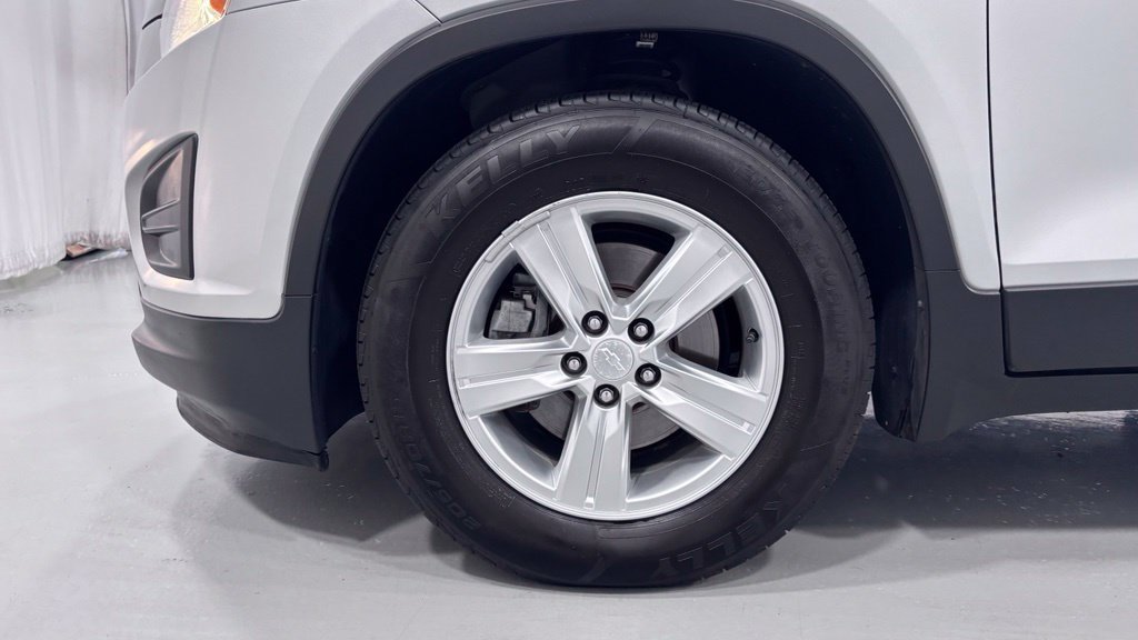Used 2016 Chevrolet Trax LT FWD image 30