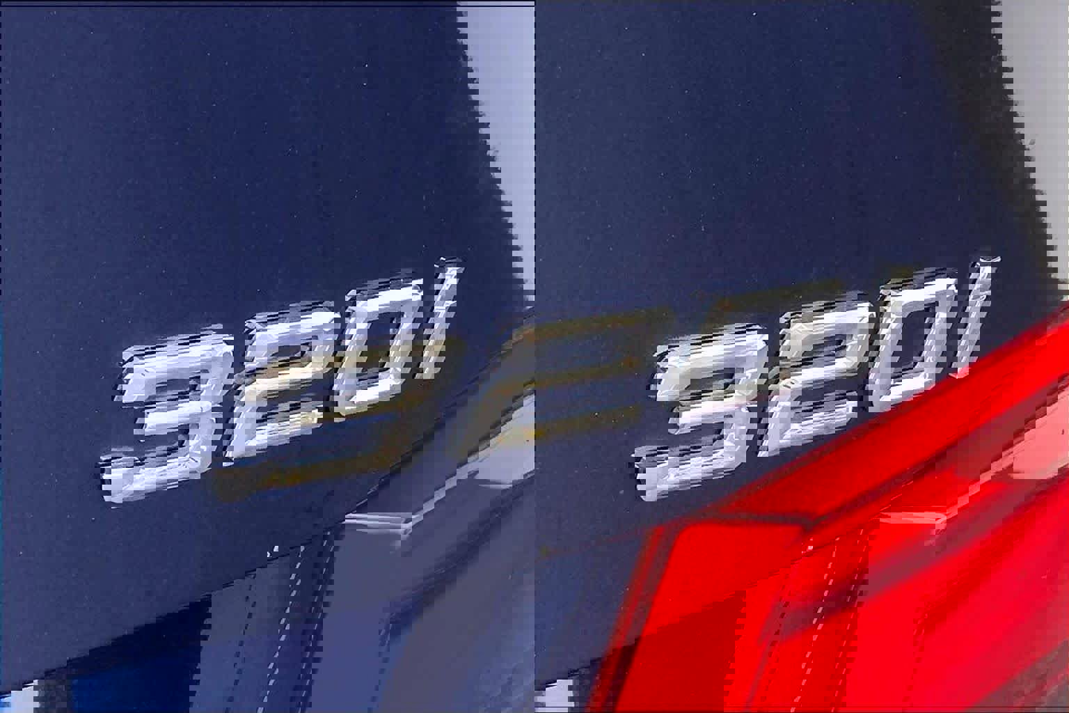 Used 2016 BMW 320i Sedan image 9