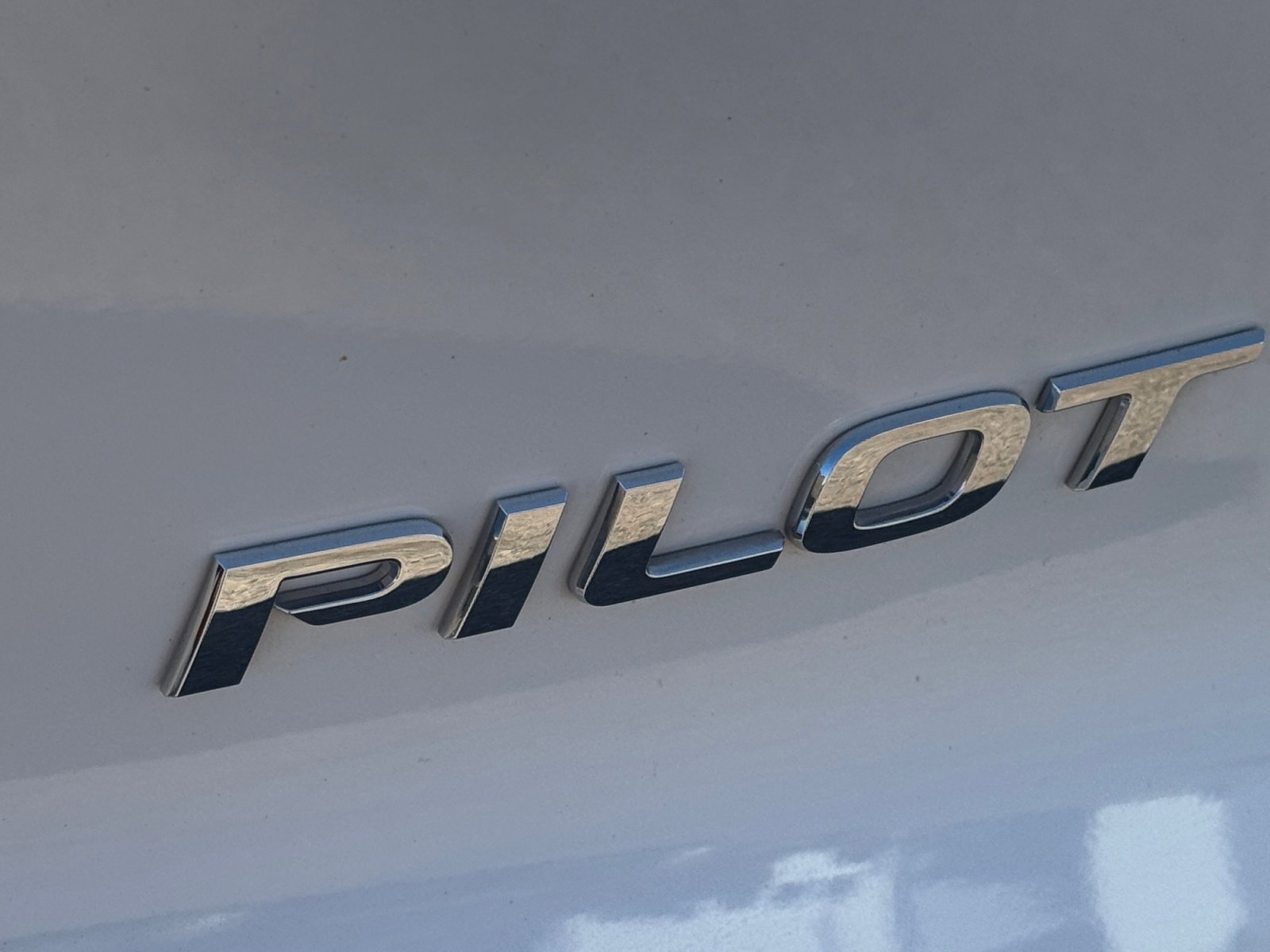 Used 2017 Honda Pilot Touring image 25