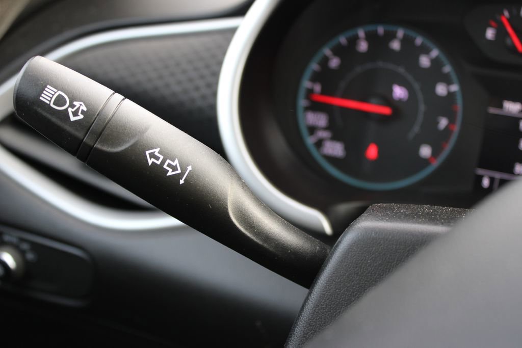 Used 2020 Chevrolet Malibu LS image 35