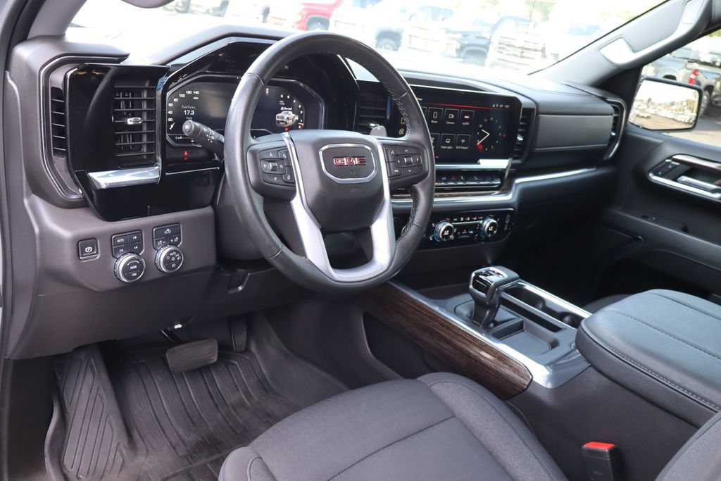 Used 2024 GMC Sierra 1500 Elevation AWD/4WD image 5