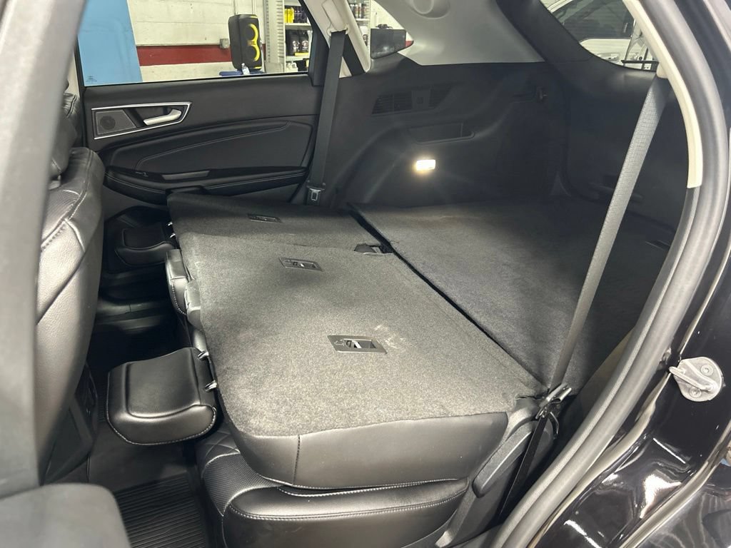 Used 2024 Ford Edge Titanium w/ Equipment Group 301A AWD/4WD image 37