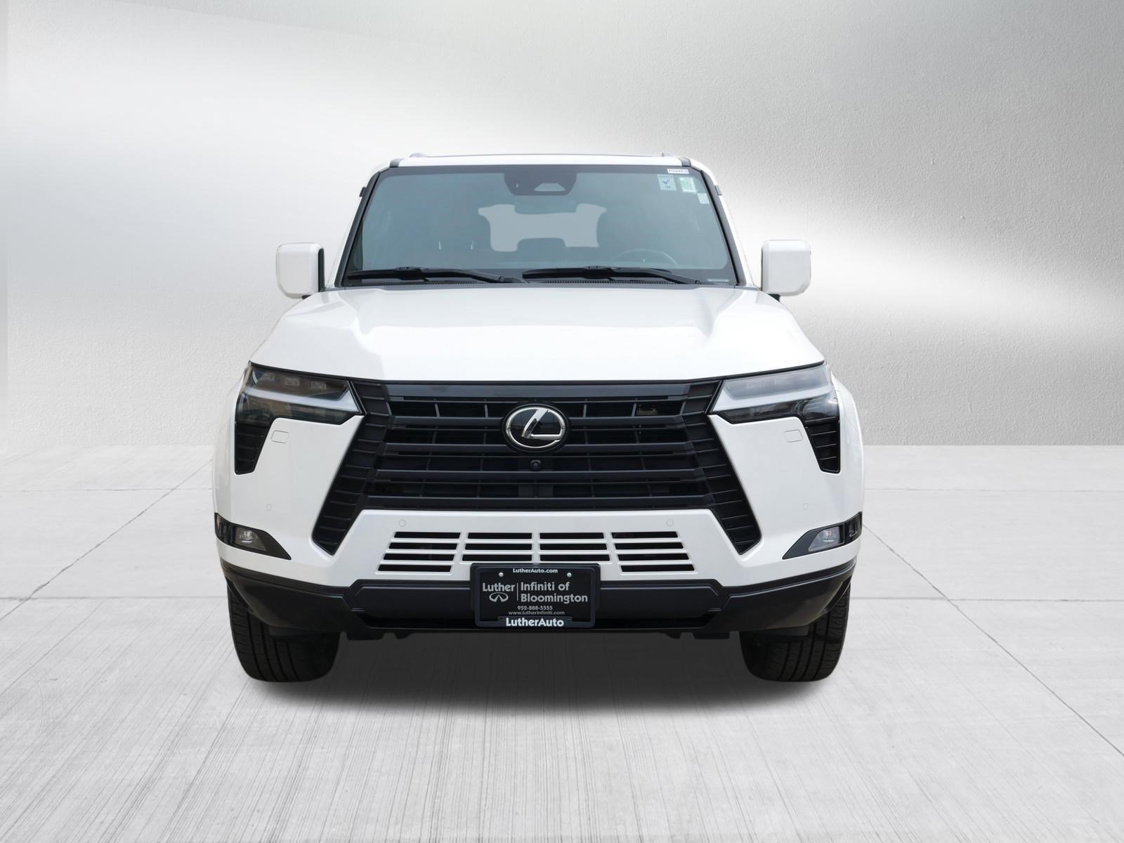 Used 2024 Lexus GX 550 w/ Accessory Package (2T) video 2