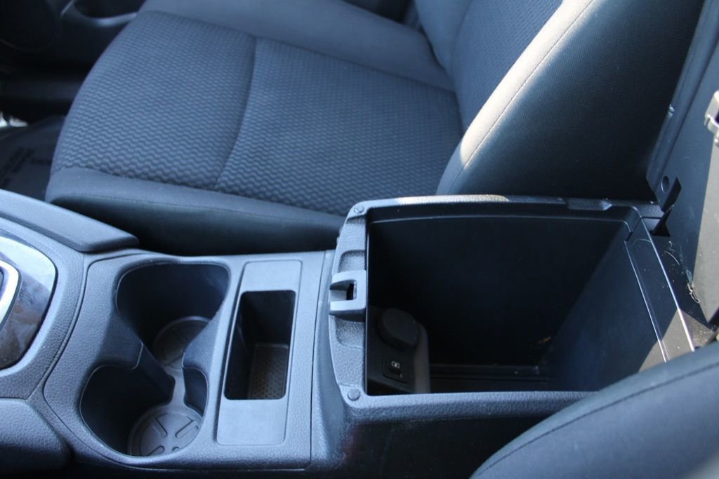 Used 2019 Nissan Rogue Sport S image 35