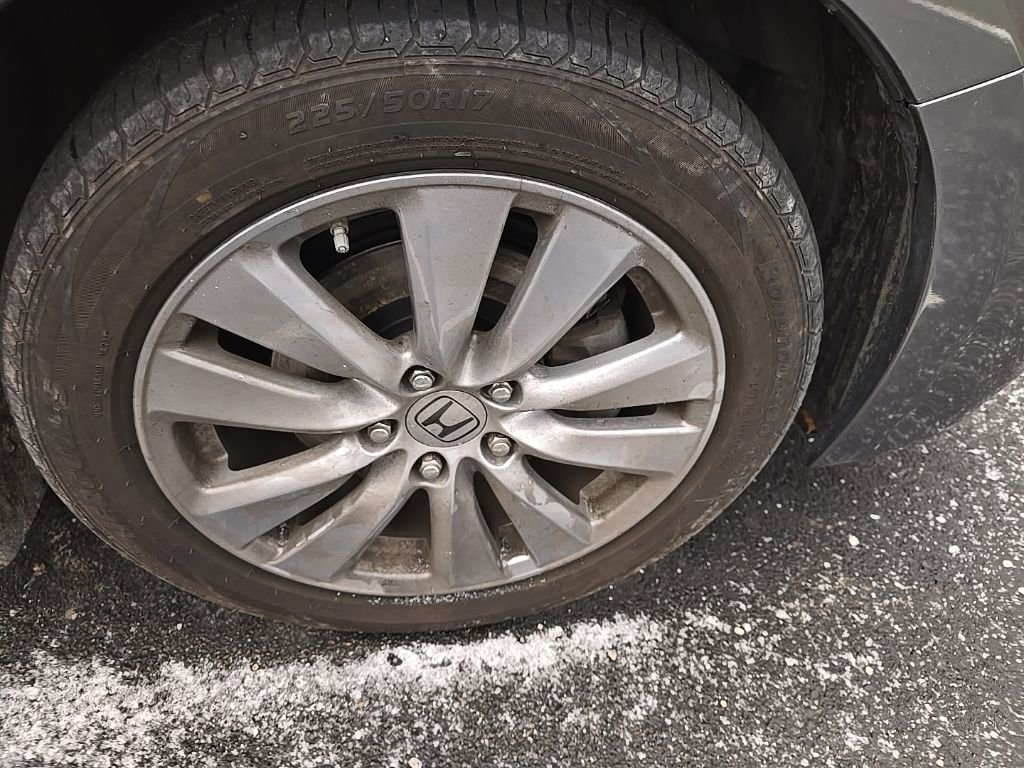 Used 2011 Honda Accord EX-L image 9