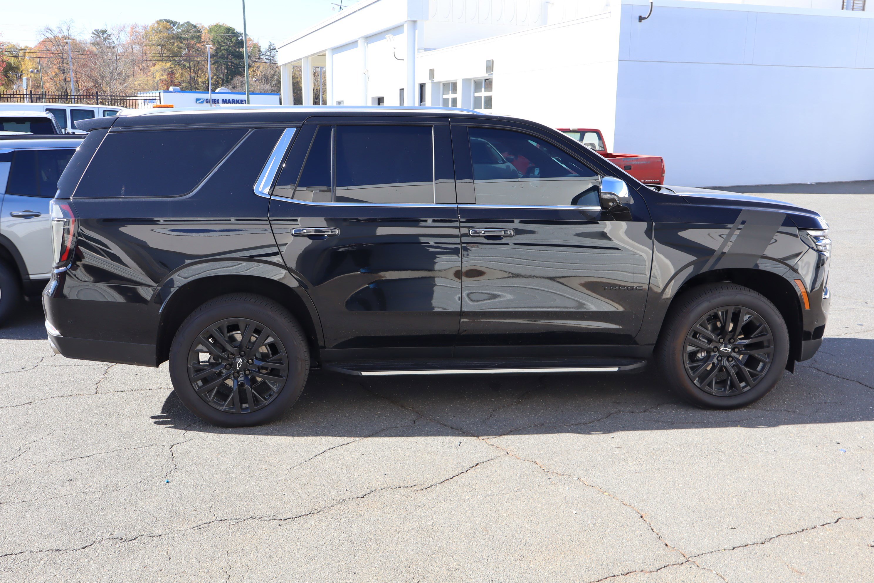 Used 2025 Chevrolet Tahoe Premier image 11