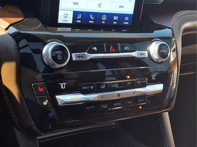 Used 2021 Ford Explorer King Ranch w/ Premium Technology Package AWD/4WD image 27