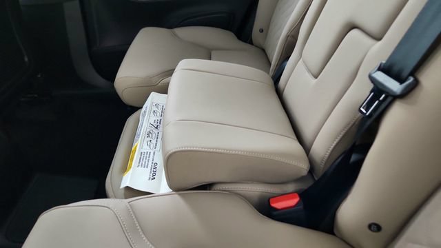 New 2026 Volvo XC90 T8 Plus w/ Protection Package Premier AWD/4WD image 30