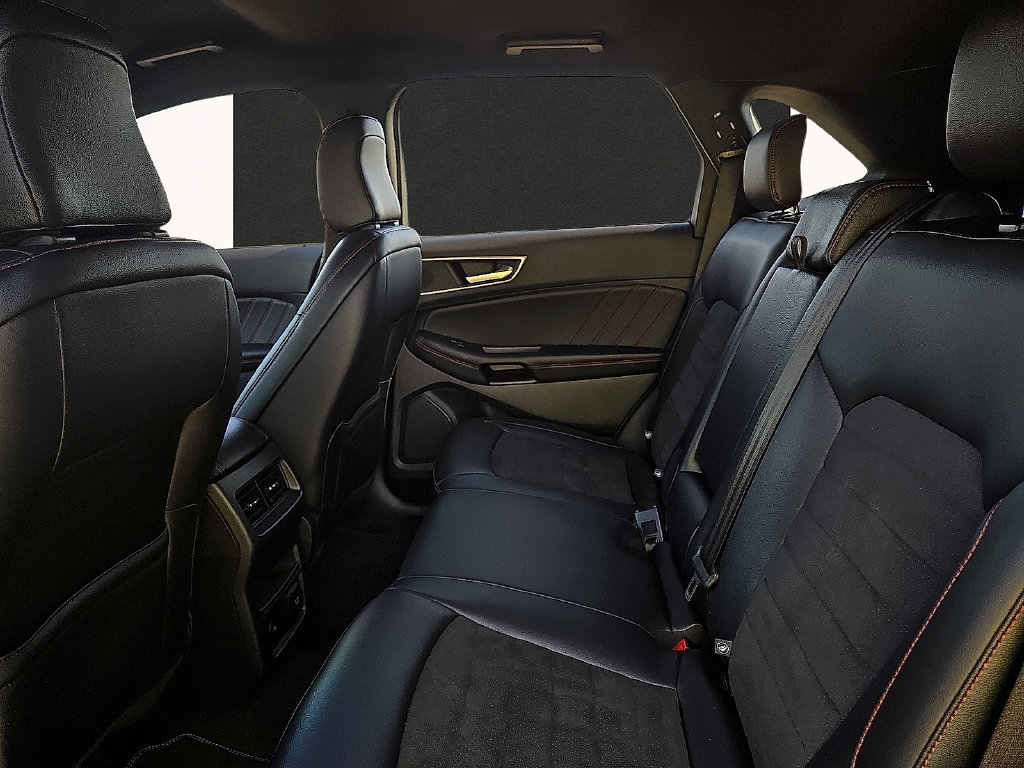 Used 2024 Ford Edge ST-Line AWD/4WD image 9