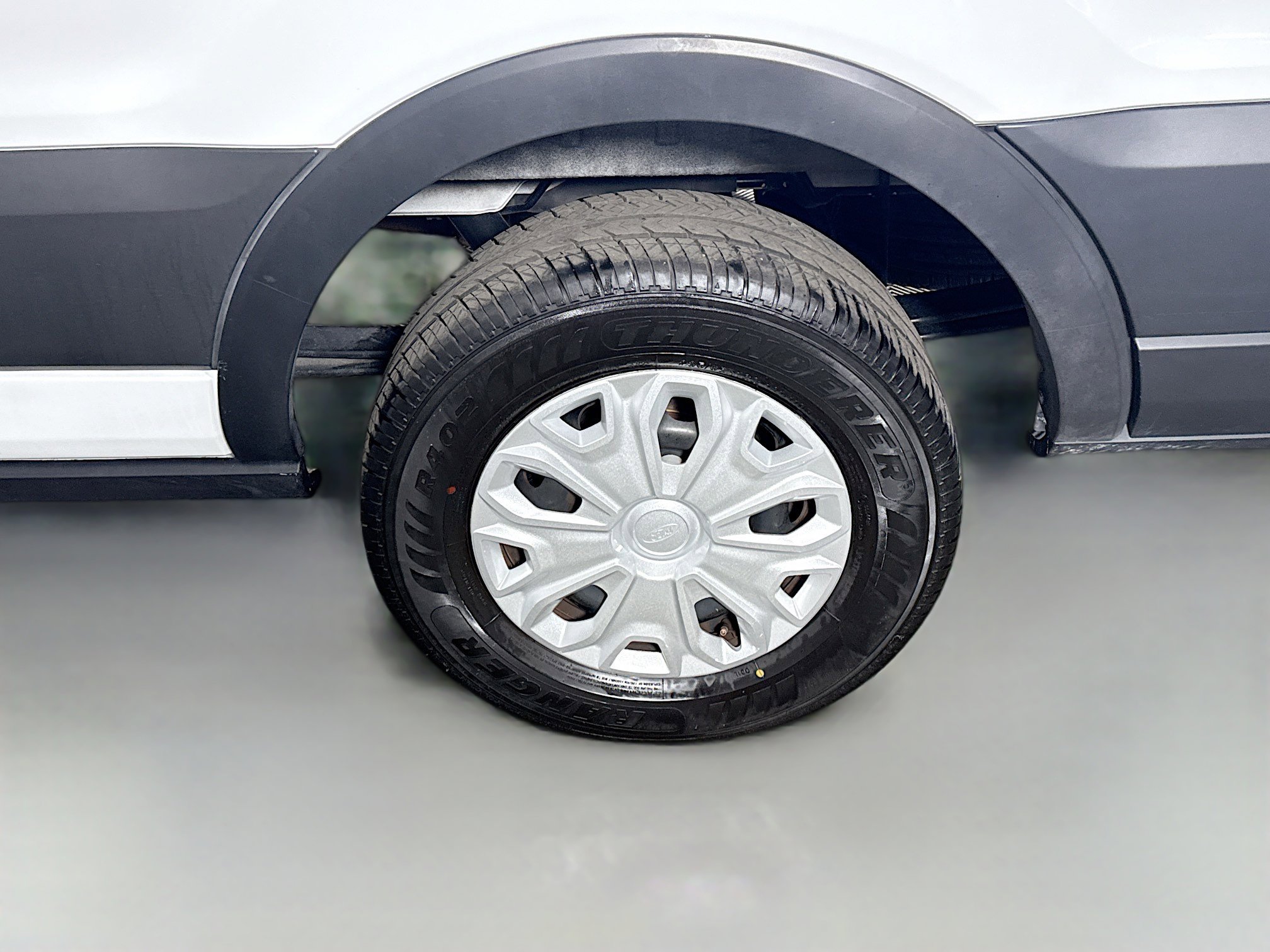 Used 2023 Ford Transit 350 XLT image 33