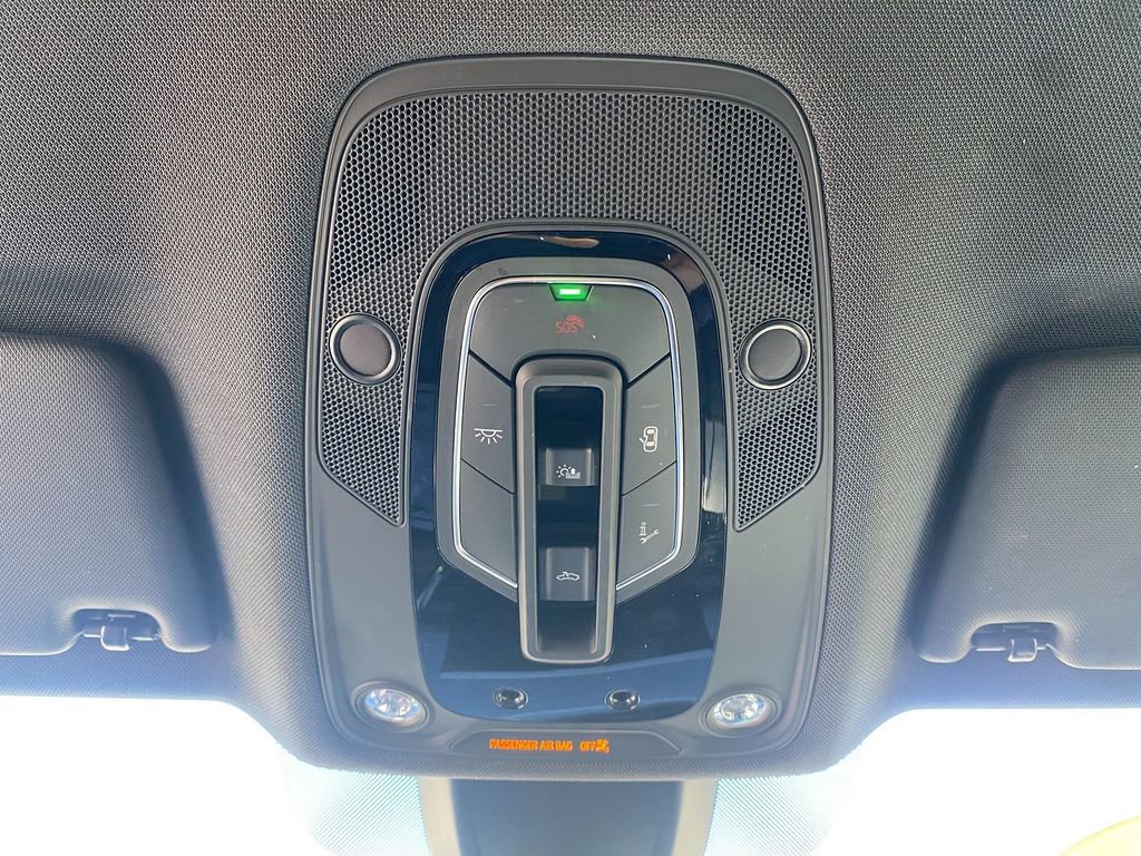 Used 2021 Audi Q5 Prestige w/ Prestige Package image 23