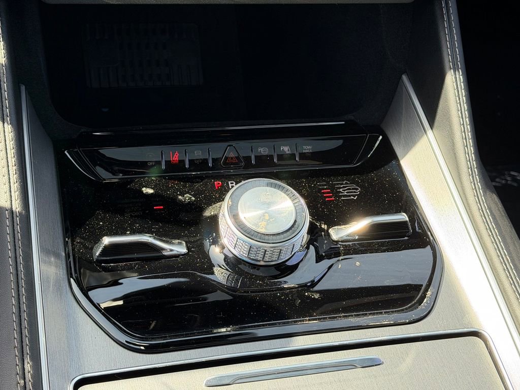 New 2026 Jeep Grand Wagoneer L Limited image 12