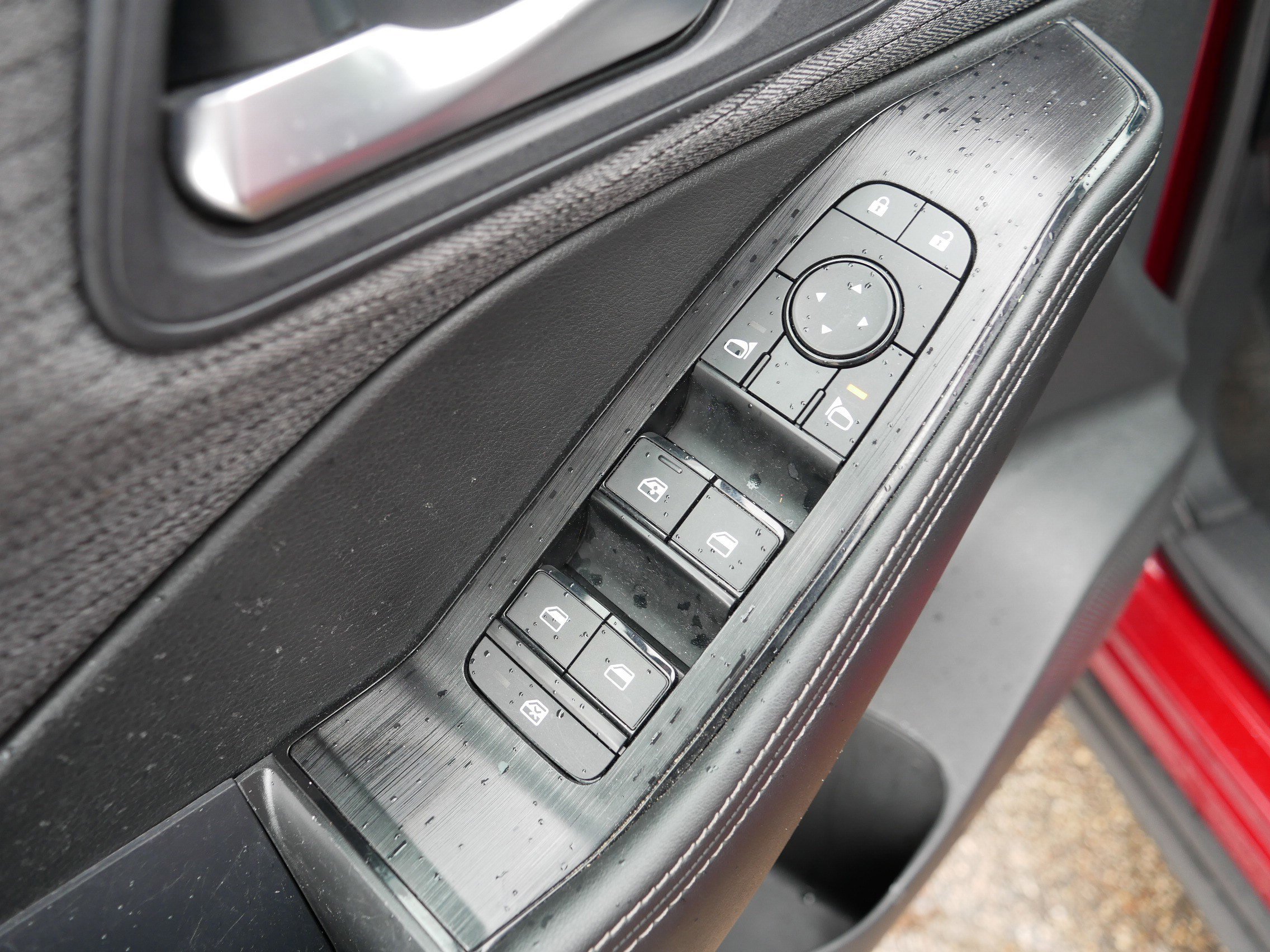 Certified 2022 Nissan Rogue SV image 19