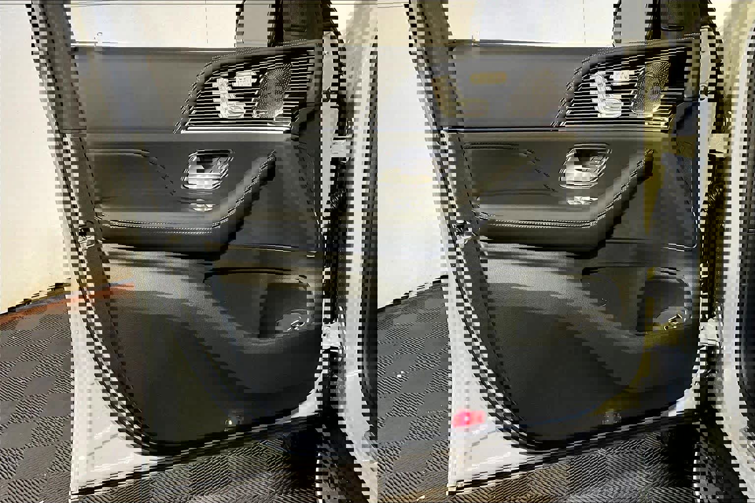 New 2026 Mercedes-Benz GLE 53 AMG 4MATIC Coupe image 11