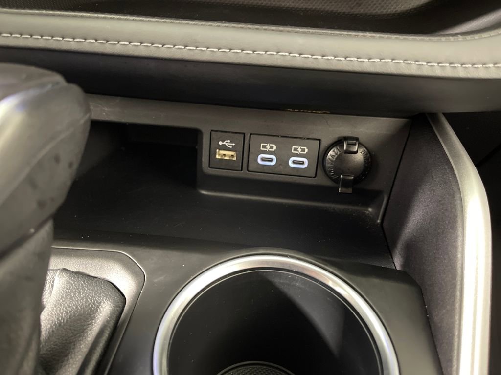 Certified 2025 Toyota Highlander LE image 30