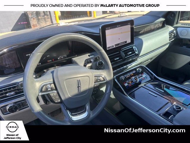 Used 2021 Lincoln Navigator Reserve AWD/4WD image 10