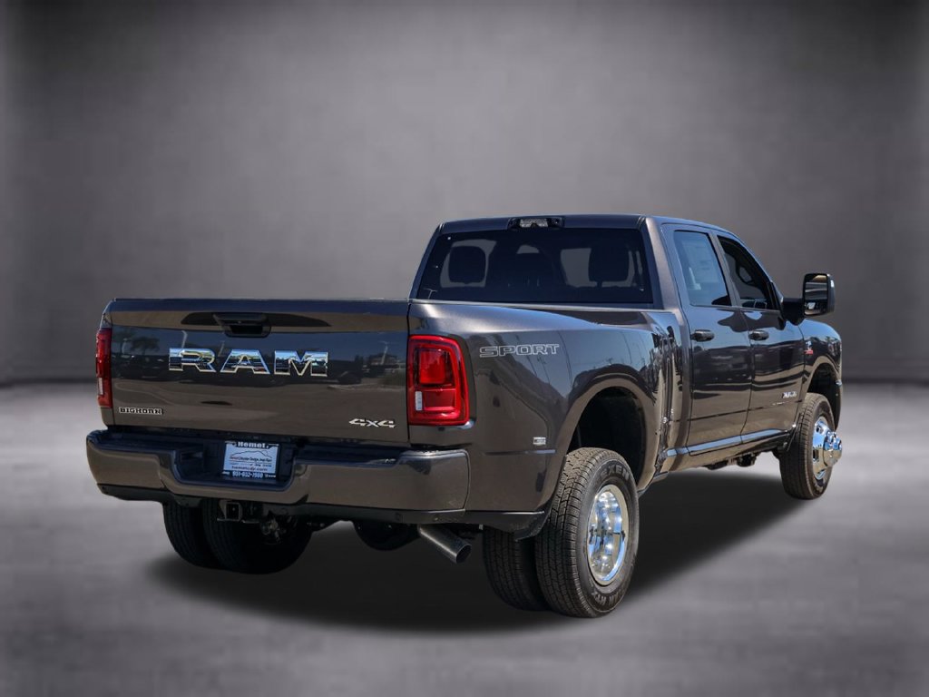 New 2026 RAM 3500 Big Horn AWD/4WD image 4