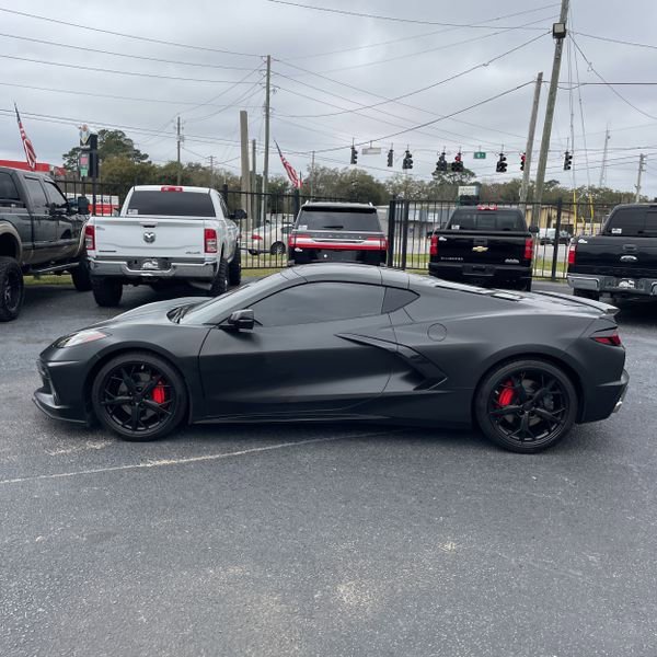 Used 2022 Chevrolet Corvette Stingray w/ Engine Appearance Package image 2