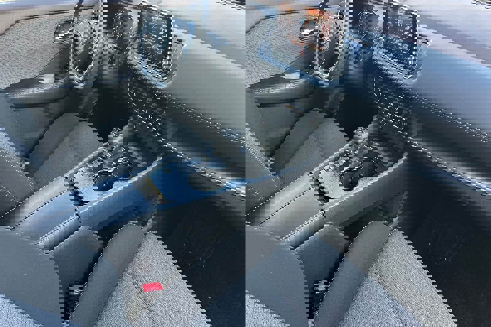 Used 2023 Nissan Rogue SV image 16