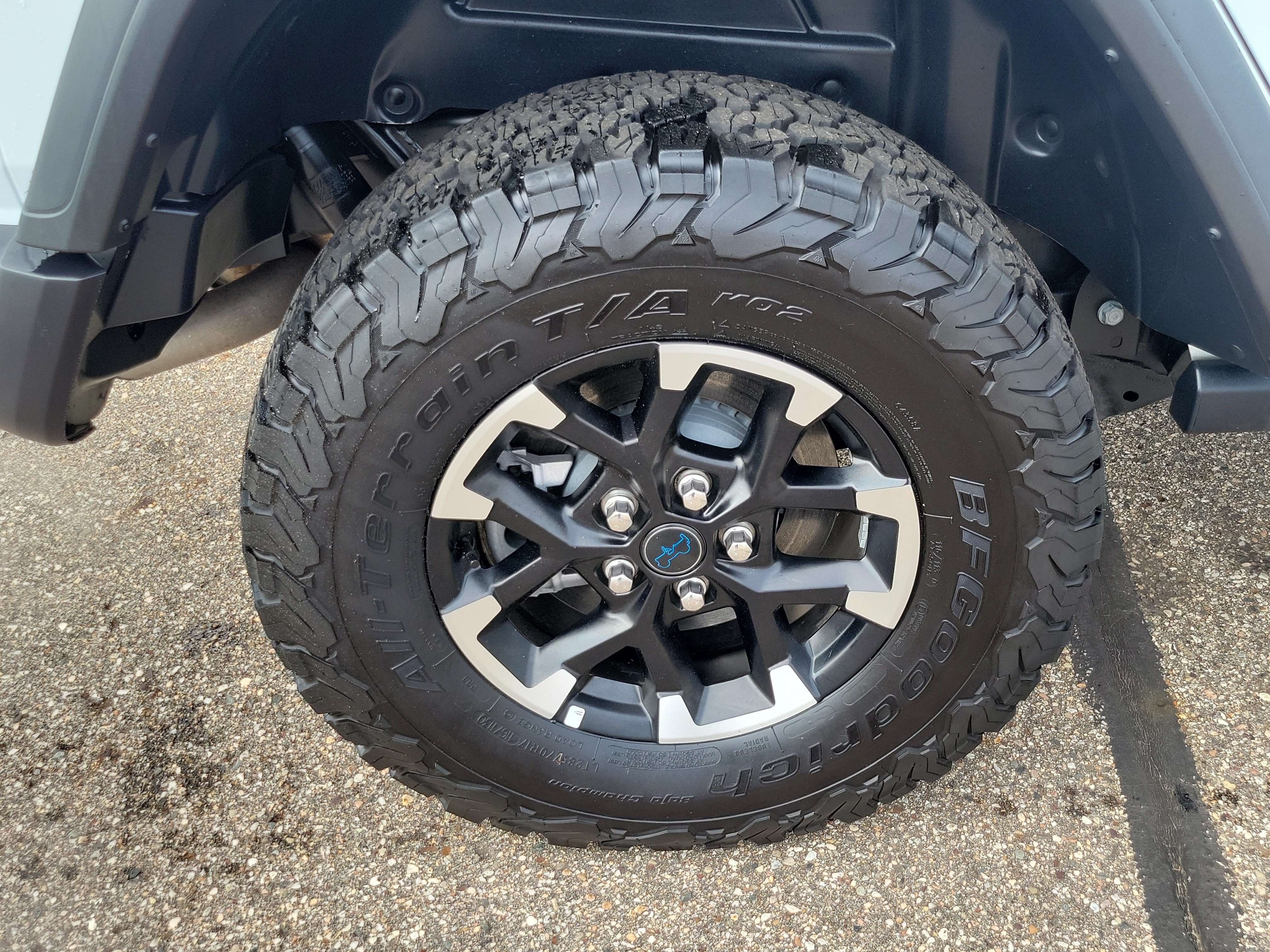 Used 2025 Jeep Wrangler Unlimited Rubicon 4xe w/ Convenience Group AWD/4WD image 5