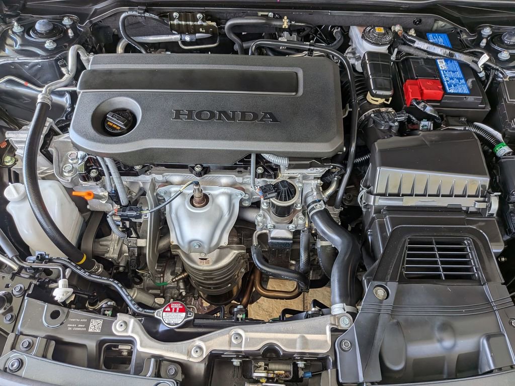 Used 2025 Honda Civic Sport image 29