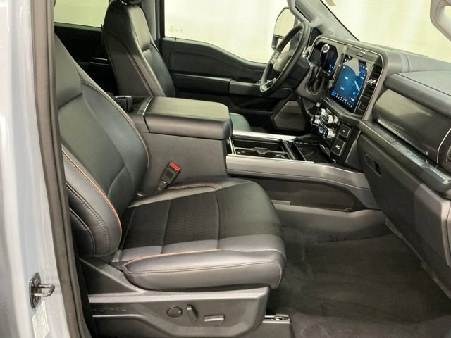 Used 2025 Ford F350 Lariat w/ Lariat Ultimate Package AWD/4WD image 20