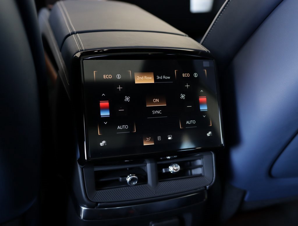 New 2026 Cadillac Vistiq Premium Luxury image 35