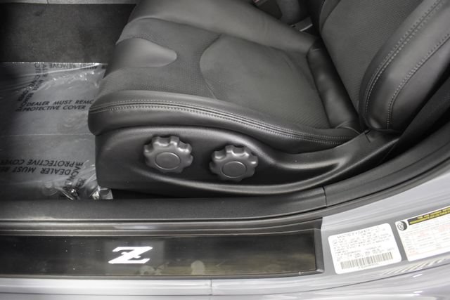 Certified 2024 Nissan Z Performance w/ Floor Mat Package RWD image 13