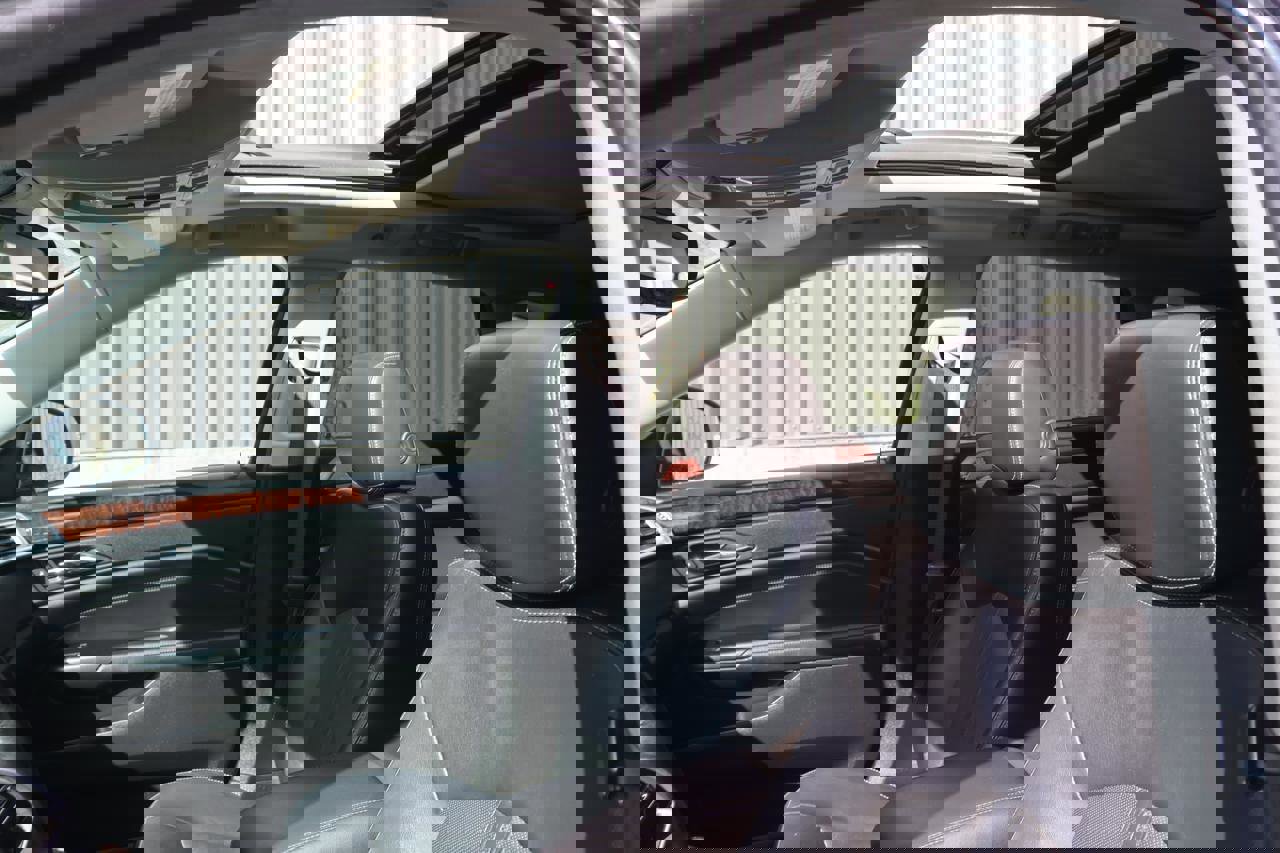 Used 2014 Cadillac SRX Performance w/ Driver Awareness Package image 34