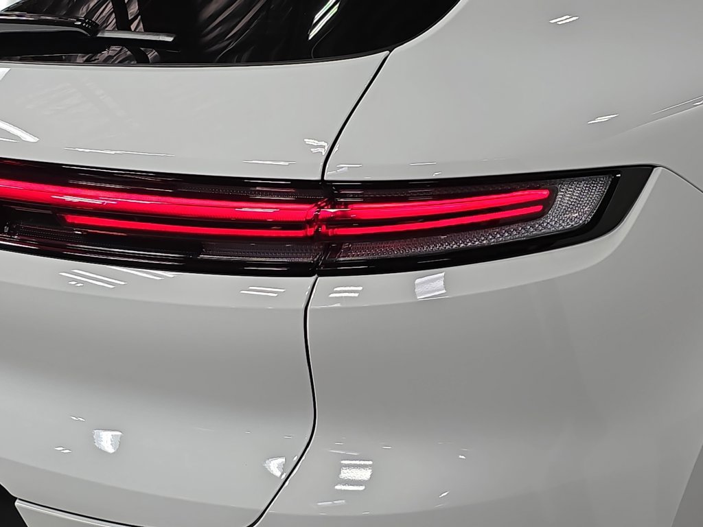 Certified 2026 Porsche Cayenne S AWD/4WD image 30