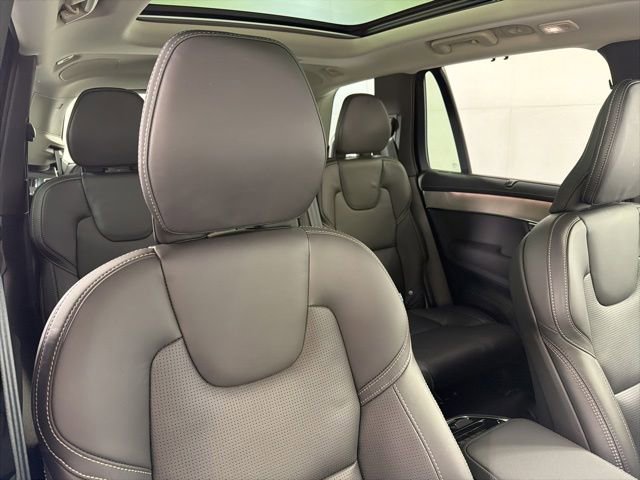 Used 2025 Volvo XC90 T8 Ultra w/ Protection Package Premier AWD/4WD image 41