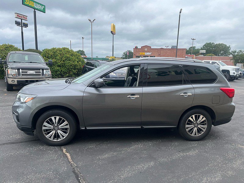 Used 2019 Nissan Pathfinder SL AWD/4WD image 5