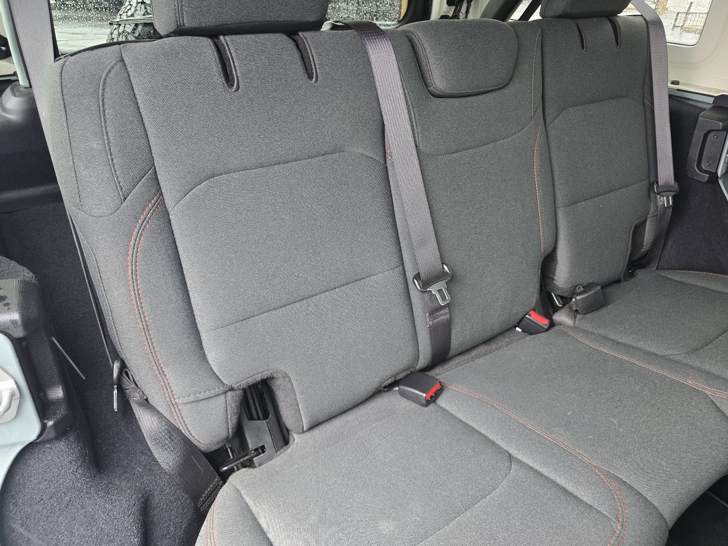 Used 2024 Jeep Wrangler Unlimited Rubicon w/ Safety Group image 31