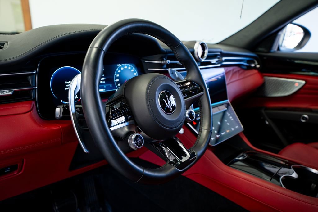 Used 2023 Maserati Grecale Modena image 35