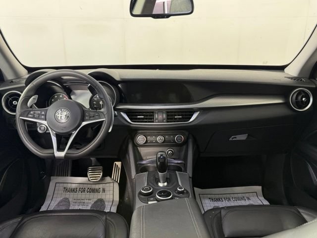 Used 2018 Alfa Romeo Stelvio Sport w/ Quick Order Package 22J Sport AWD/4WD image 27