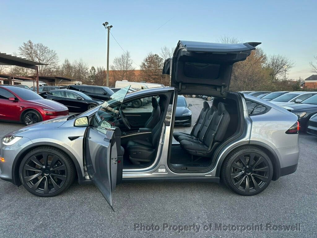 Used 2025 Tesla Model X image 22