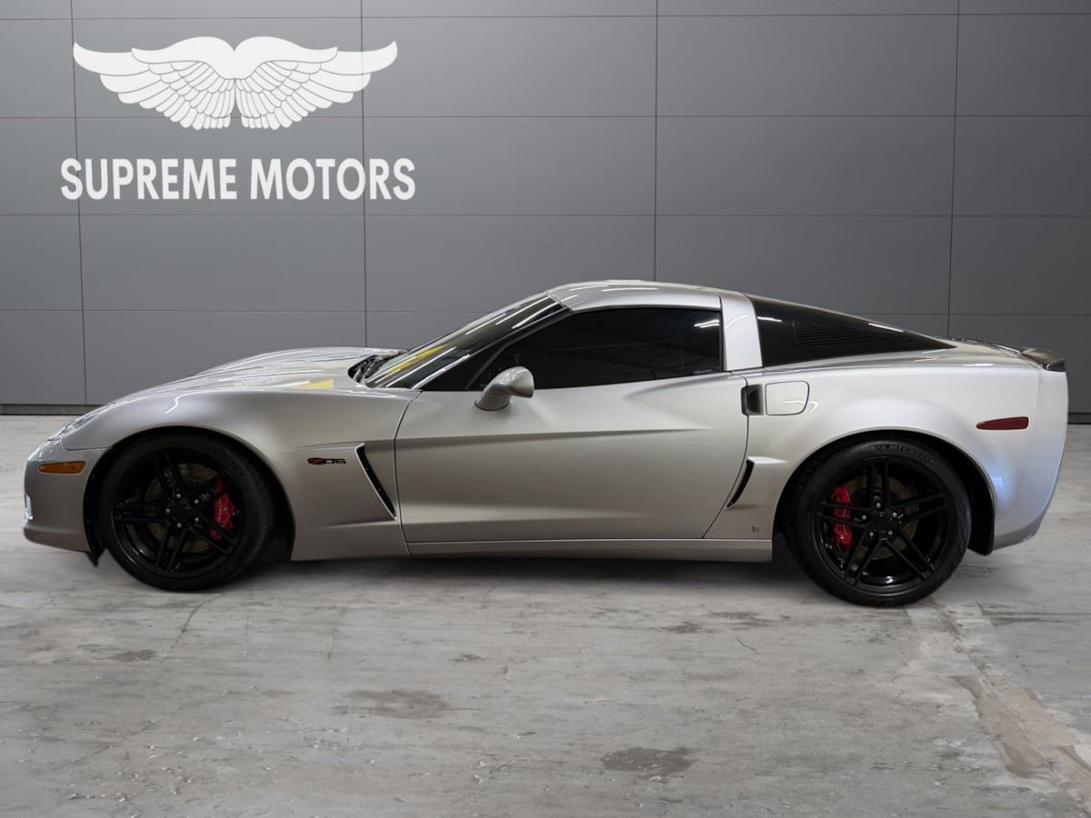 Used 2006 Chevrolet Corvette Z06 w/ Preferred Equipment Group RWD image 2