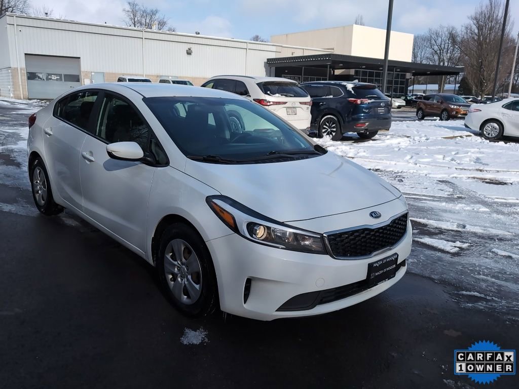 Used 2017 Kia Forte LX FWD image 2