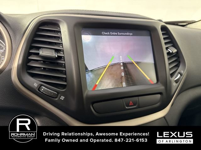 Used 2015 Jeep Cherokee Limited image 9