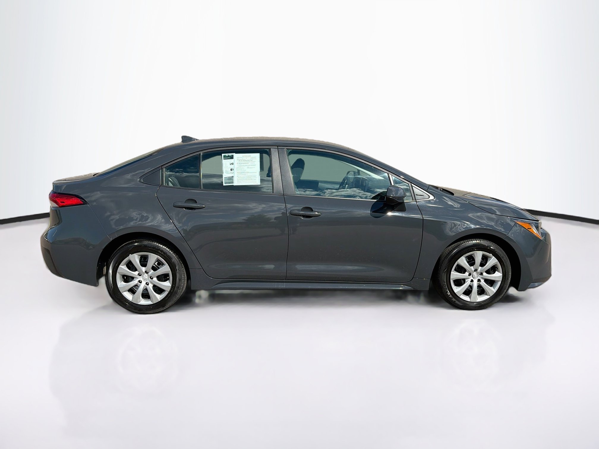 Used 2025 Toyota Corolla LE FWD image 10