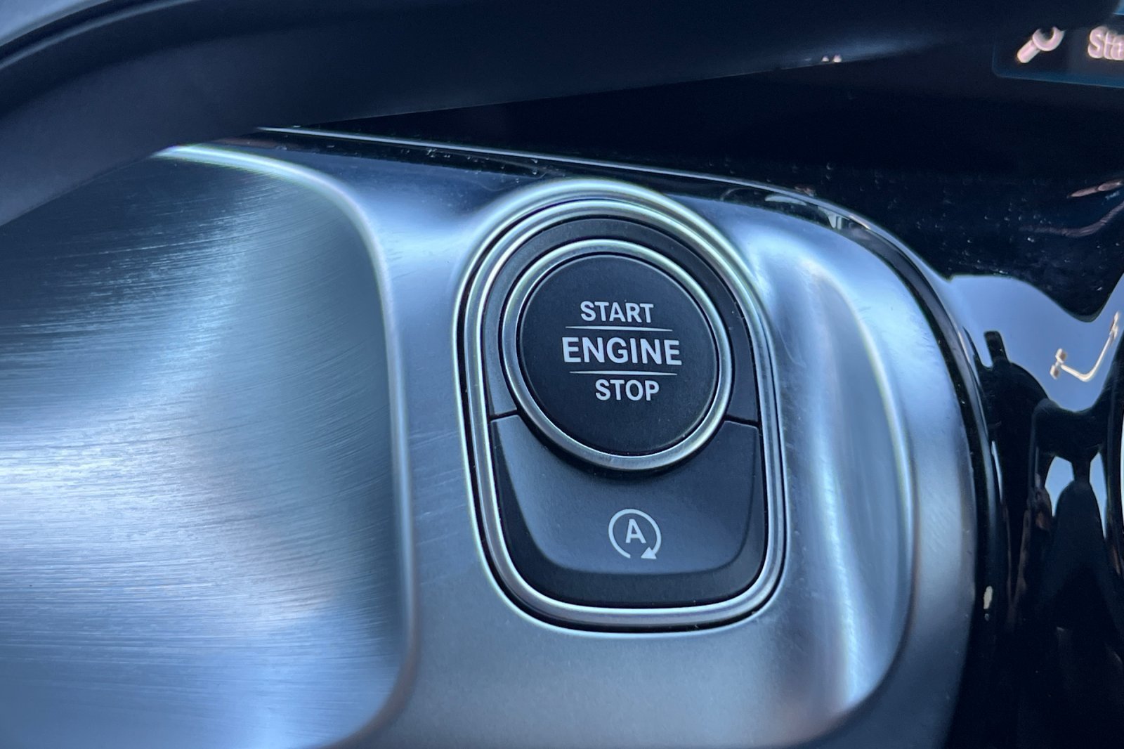 Certified 2023 Mercedes-Benz GLB 250 4MATIC image 24