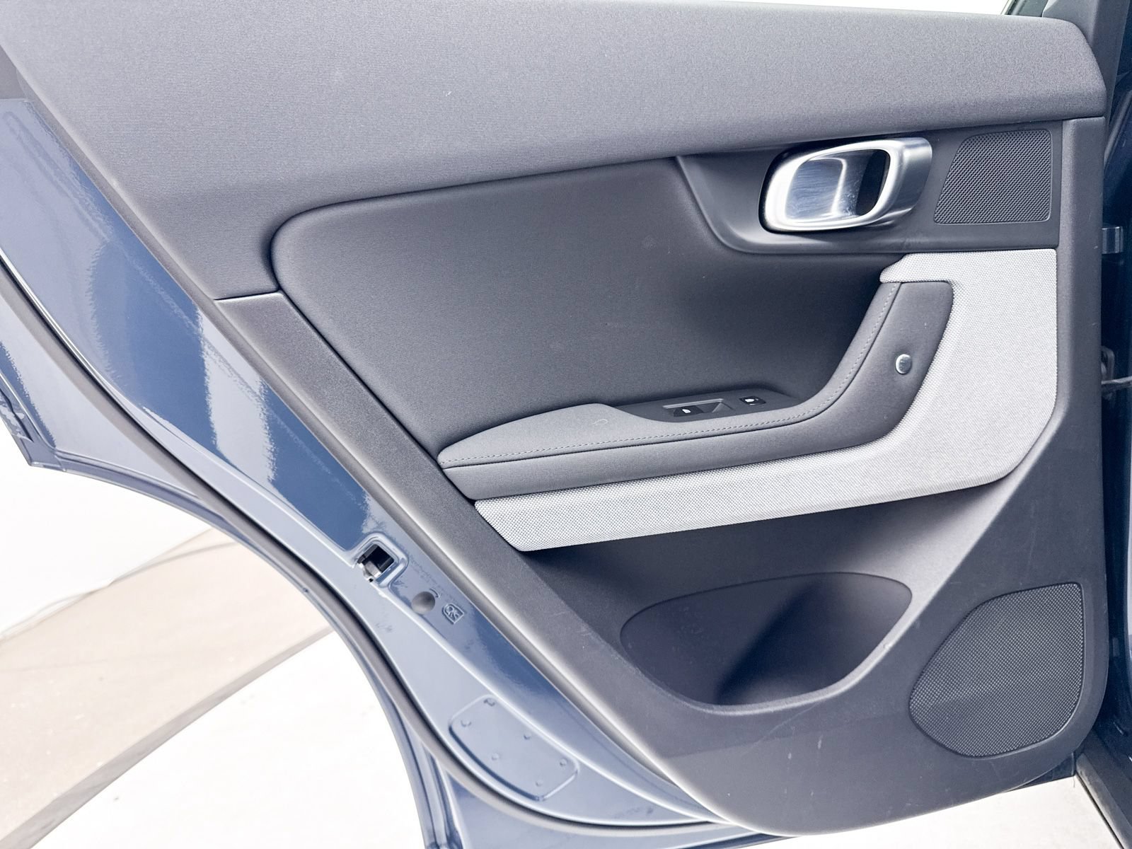Used 2022 Polestar Polestar 2 AWD/4WD image 28