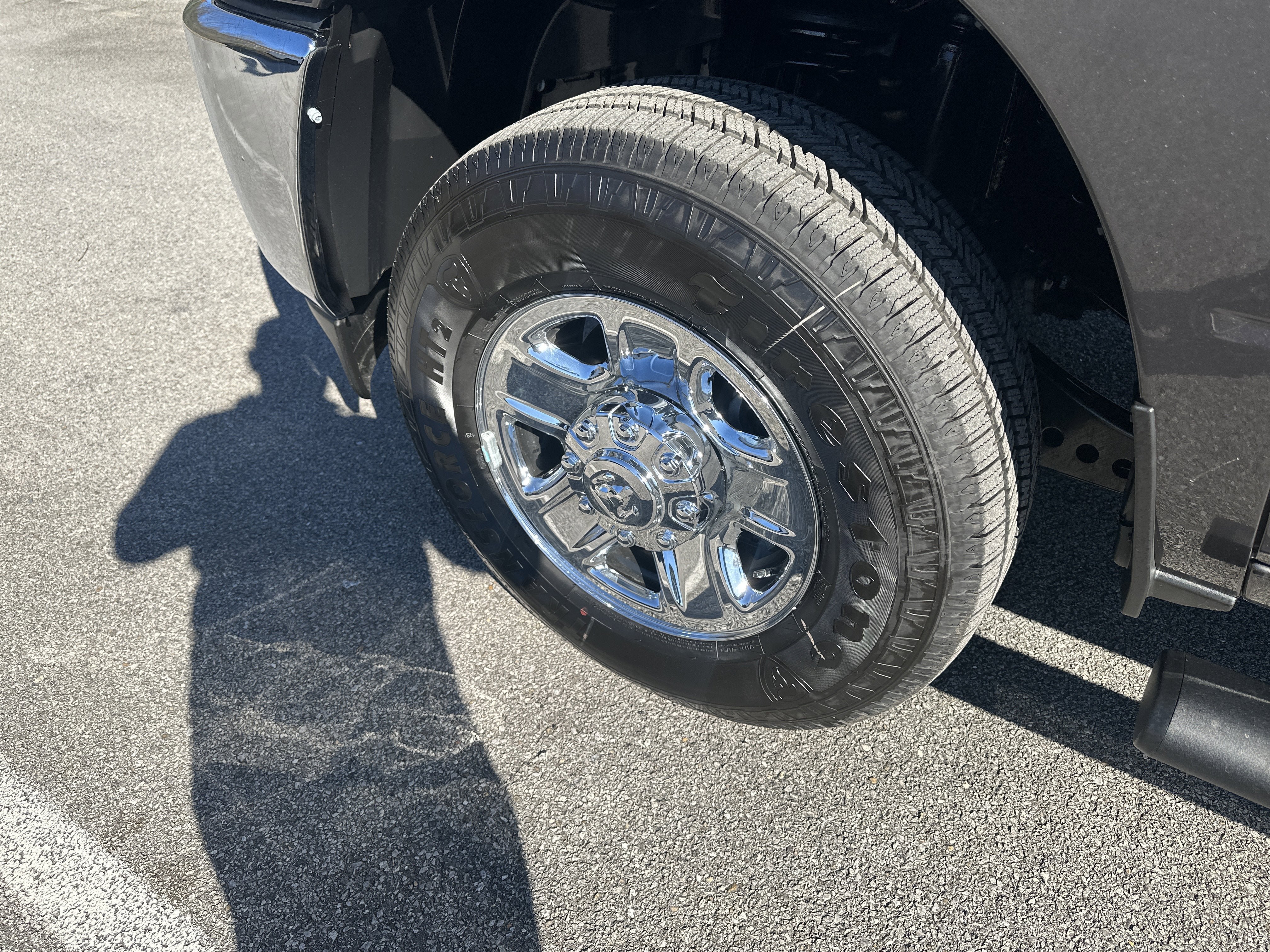 New 2026 RAM 2500 Tradesman AWD/4WD image 12